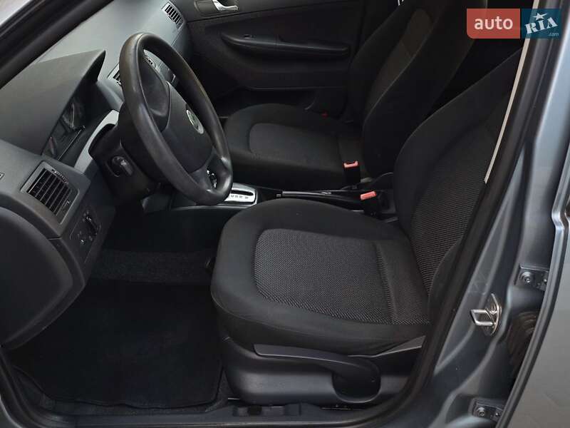 Хэтчбек Skoda Fabia 2005 в Харькове