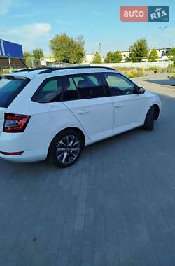 Универсал Skoda Fabia 2022 в 
