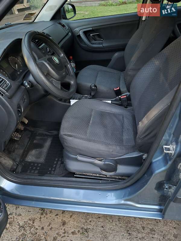 Універсал Skoda Fabia 2011 в Києві