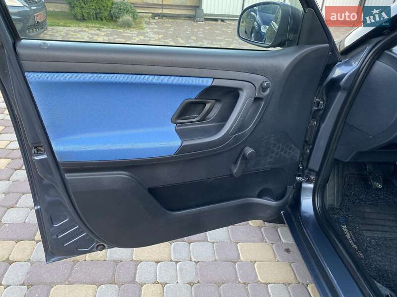 Универсал Skoda Fabia 2008 в Нововолынске