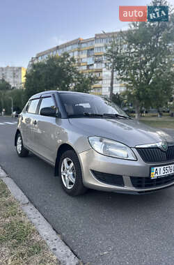 Хэтчбек Skoda Fabia 2011 в Киеве
