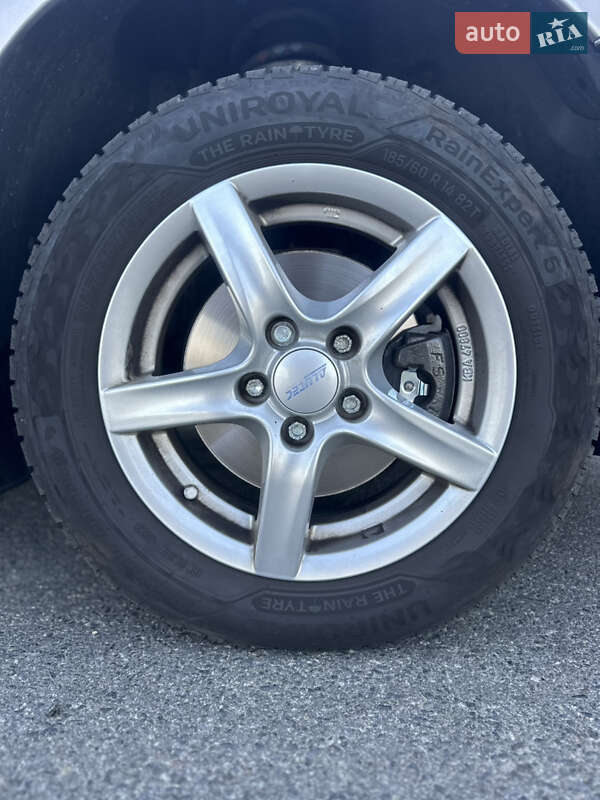 Хэтчбек Skoda Fabia 2011 в Киеве