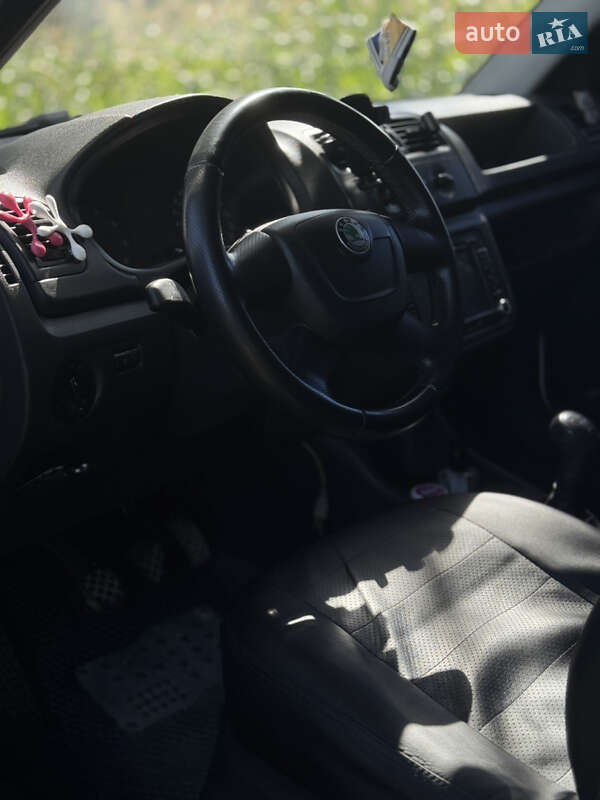Хетчбек Skoda Fabia 2011 в Вінниці