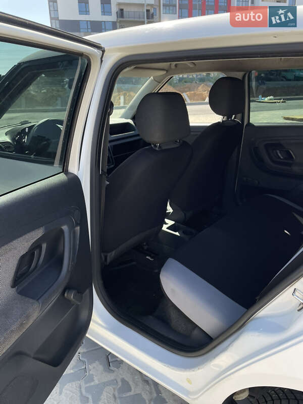 Хетчбек Skoda Fabia 2011 в Києві