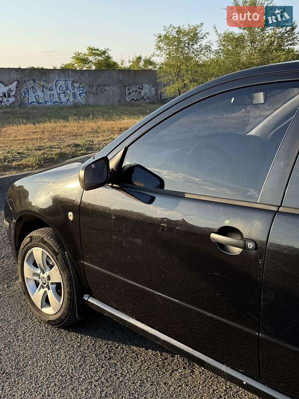 Седан Skoda Fabia 2006 в Запорожье