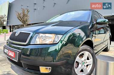 Седан Skoda Fabia 2003 в Києві