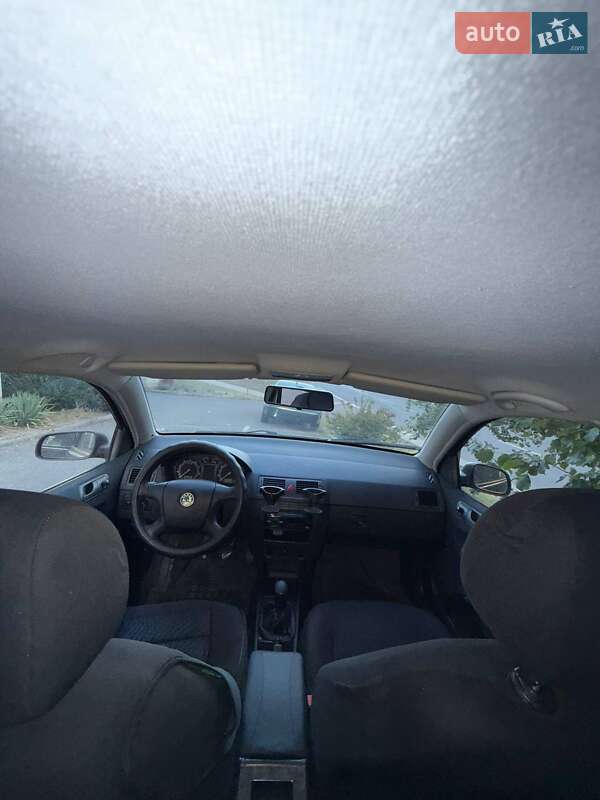 Універсал Skoda Fabia 2005 в Кривому Розі фото 9 Універсал Skoda Fabia 2005 в Кривому Розі