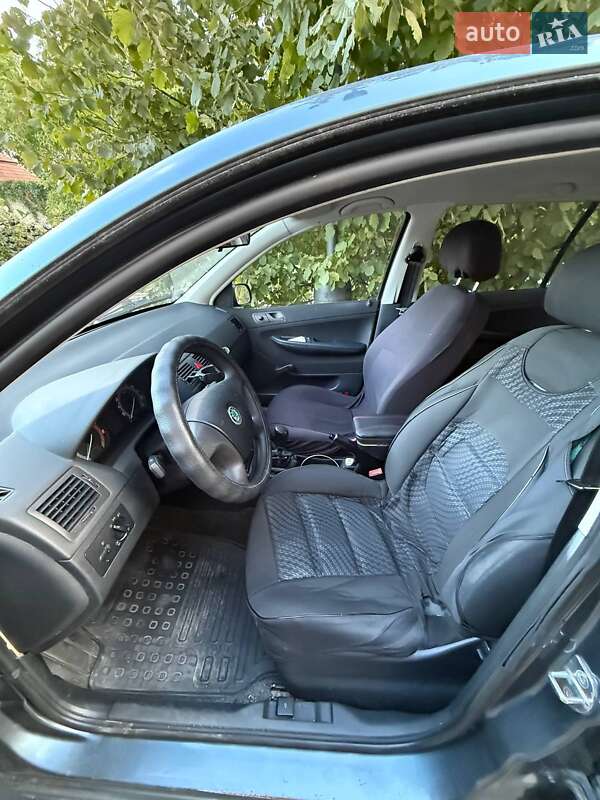 Універсал Skoda Fabia 2005 в Кривому Розі фото 13 Універсал Skoda Fabia 2005 в Кривому Розі
