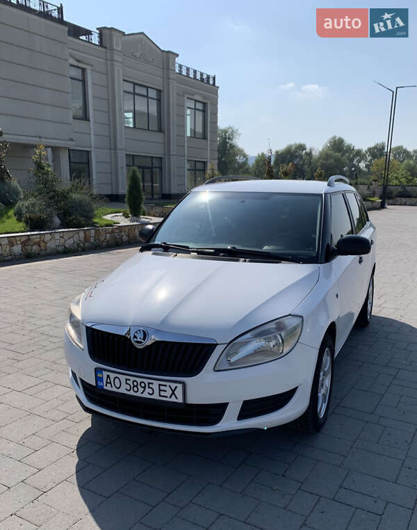 Универсал Skoda Fabia 2010 в 