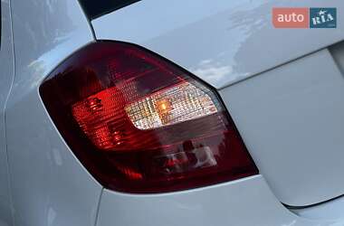 Хэтчбек Skoda Fabia 2011 в 