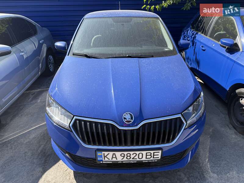 Хэтчбек Skoda Fabia 2021 в Киеве