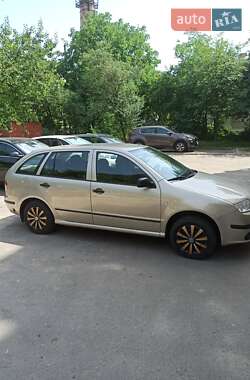 Універсал Skoda Fabia 2005 в Рівному