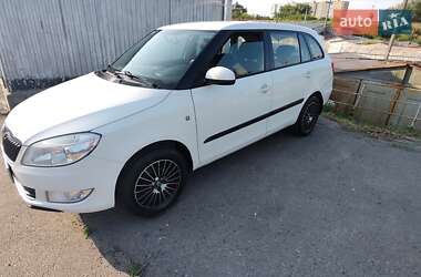 Універсал Skoda Fabia 2012 в Черкасах