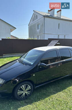 Хэтчбек Skoda Fabia 2006 в 