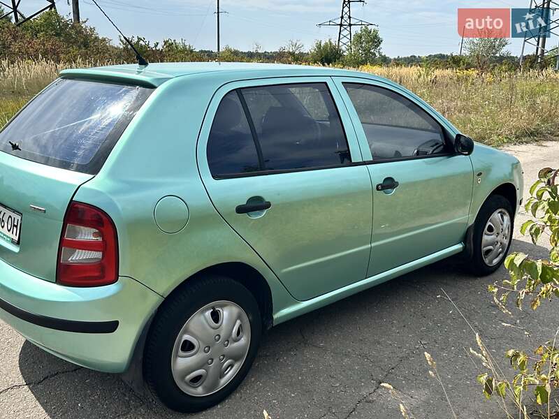 Хетчбек Skoda Fabia 2000 в Фастові