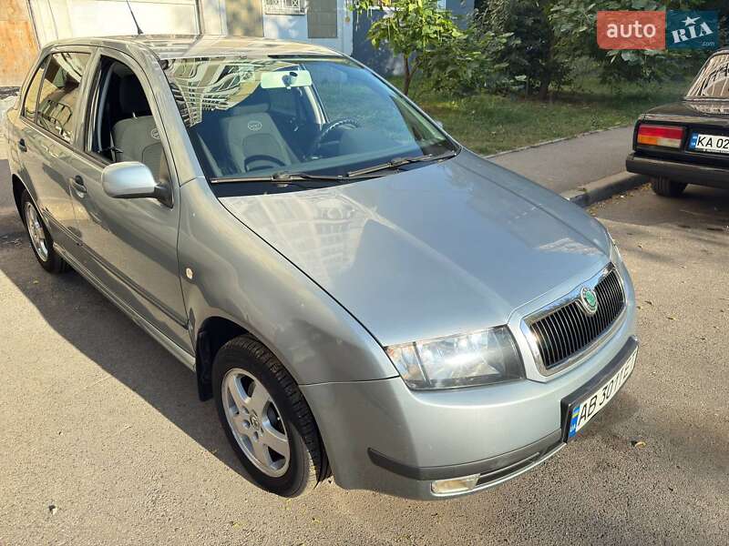 Хетчбек Skoda Fabia 2004 в Києві