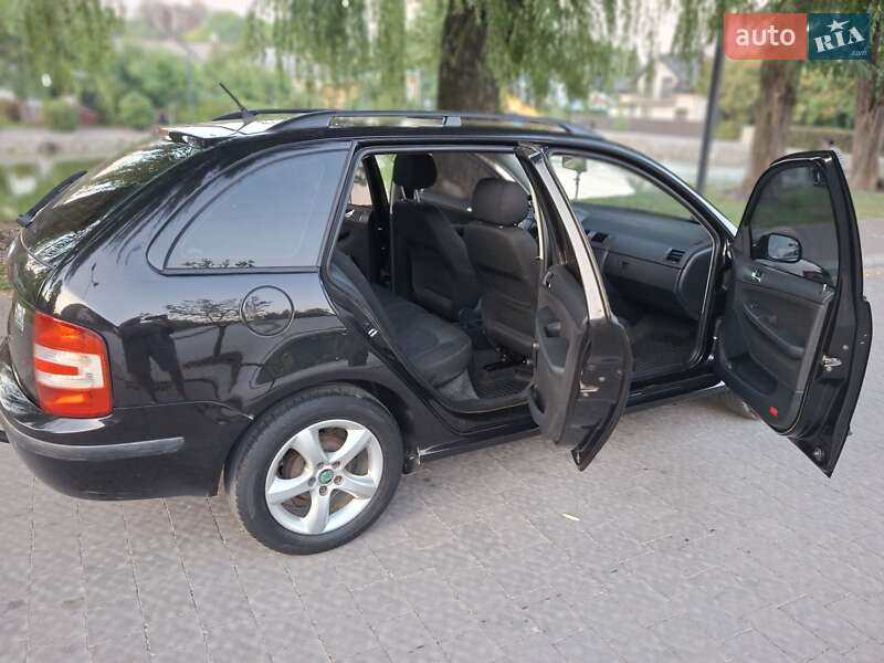 Универсал Skoda Fabia 2005 в Львове