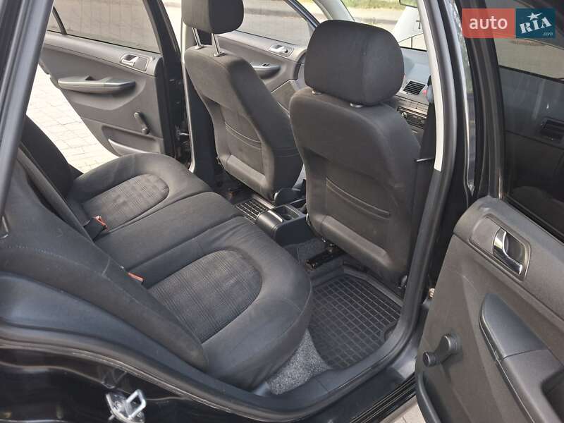Универсал Skoda Fabia 2005 в Львове
