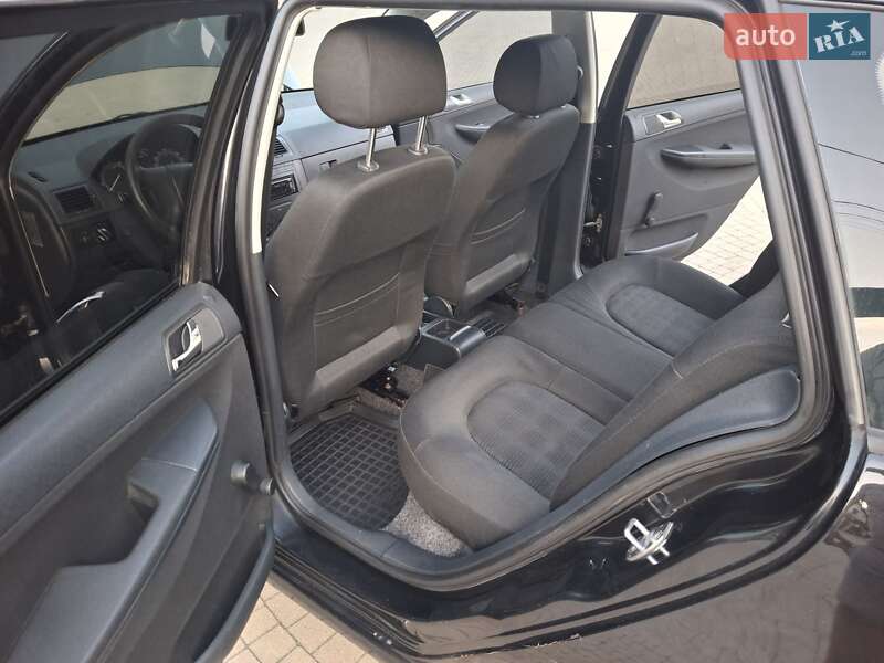 Универсал Skoda Fabia 2005 в Львове