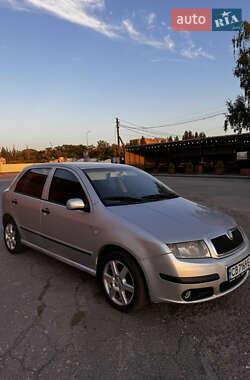 Хэтчбек Skoda Fabia 2004 в Чернигове
