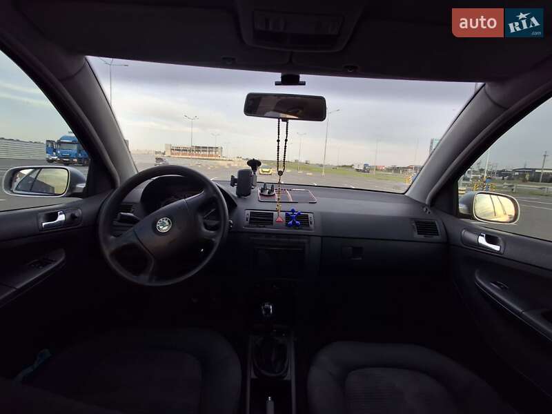Хэтчбек Skoda Fabia 2005 в Львове