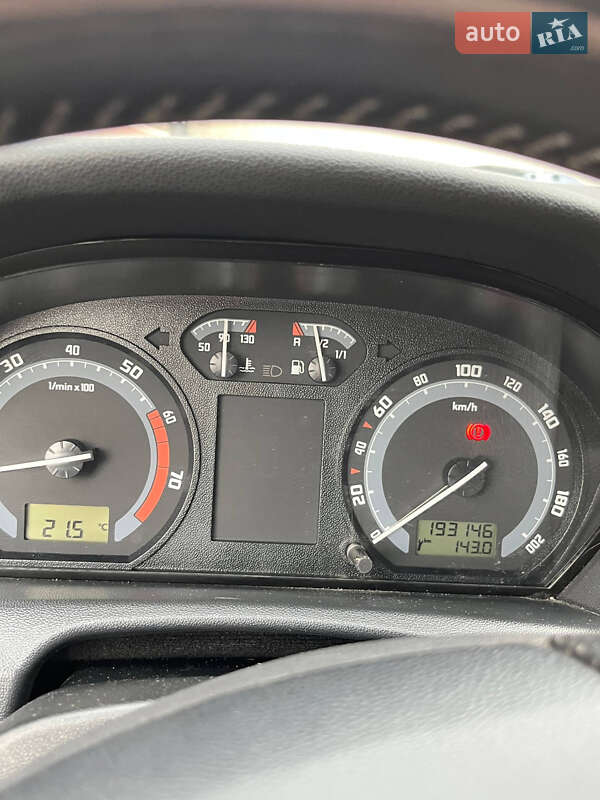 Седан Skoda Fabia 2007 в Києві