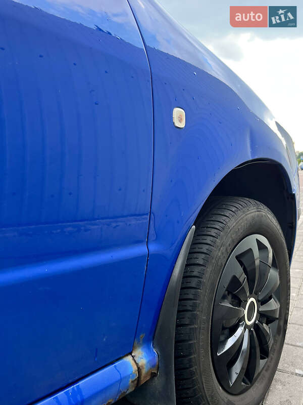 Седан Skoda Fabia 2007 в Києві