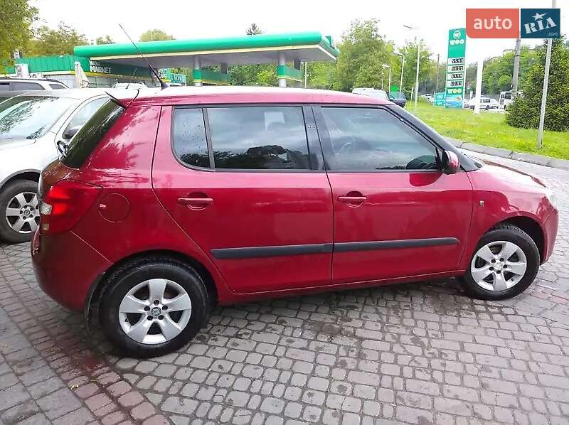 Хэтчбек Skoda Fabia 2008 в Львове
