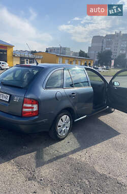 Универсал Skoda Fabia 2006 в 