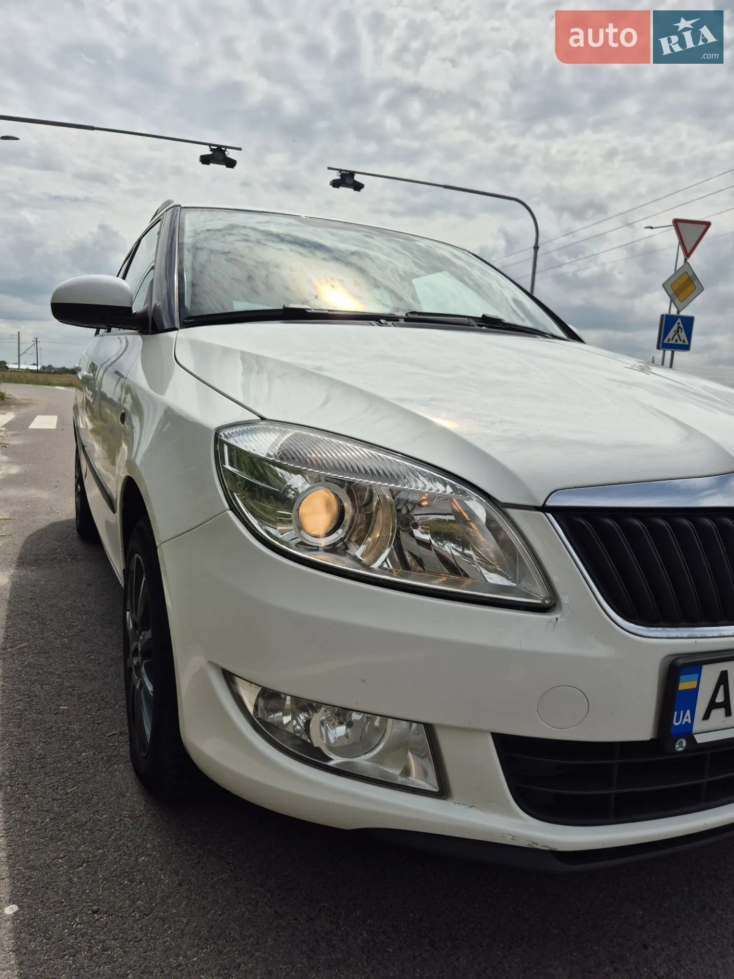 2010 Skoda Fabia - мініатюра 10