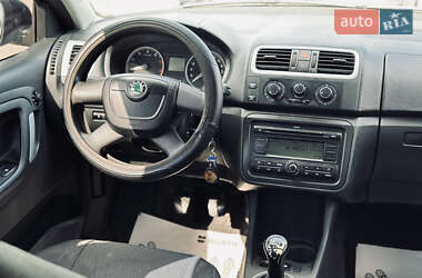 Хэтчбек Skoda Fabia 2009 в 
