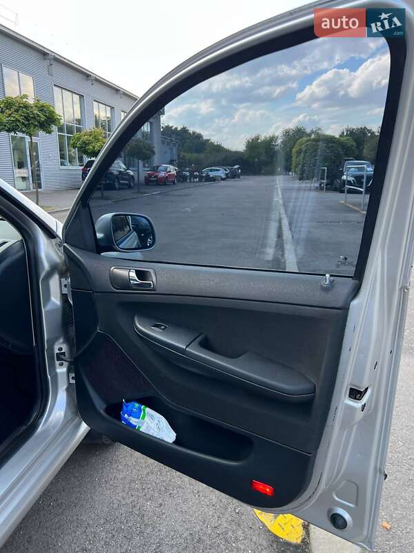 Универсал Skoda Fabia 2005 в Ровно