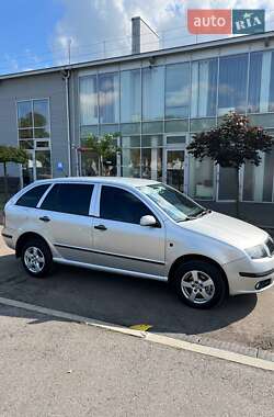 Универсал Skoda Fabia 2005 в Ровно