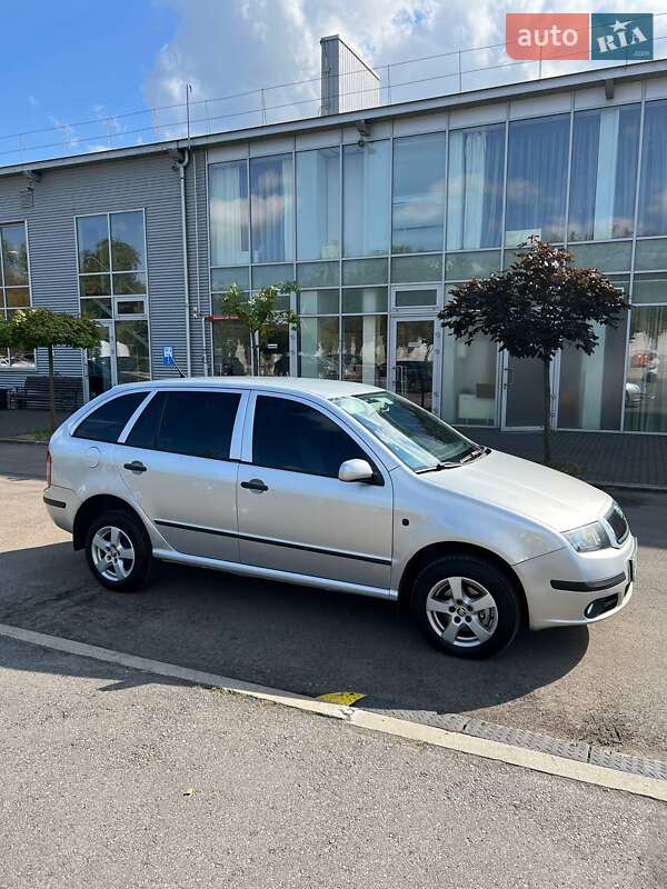 Универсал Skoda Fabia 2005 в 