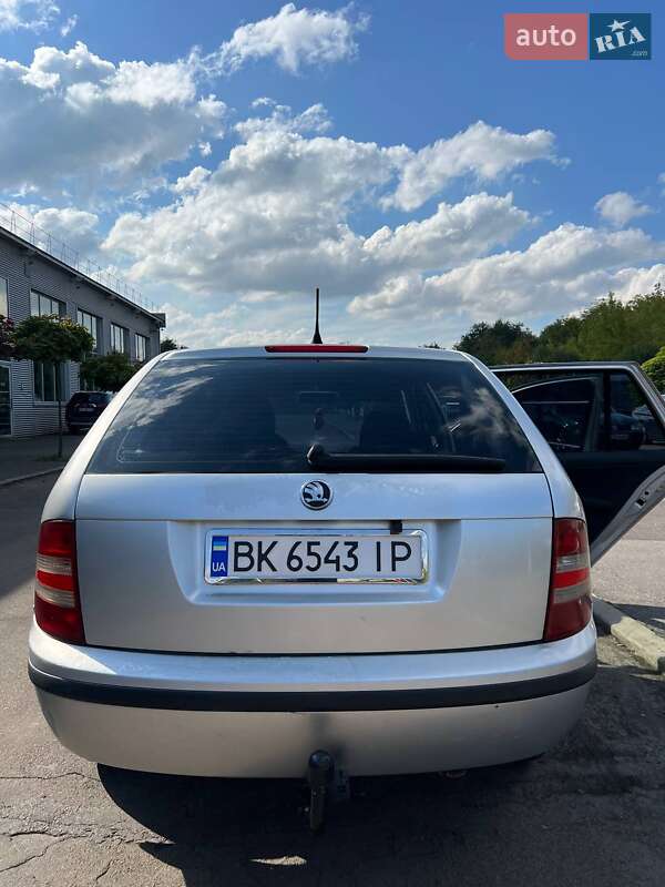 Универсал Skoda Fabia 2005 в Ровно