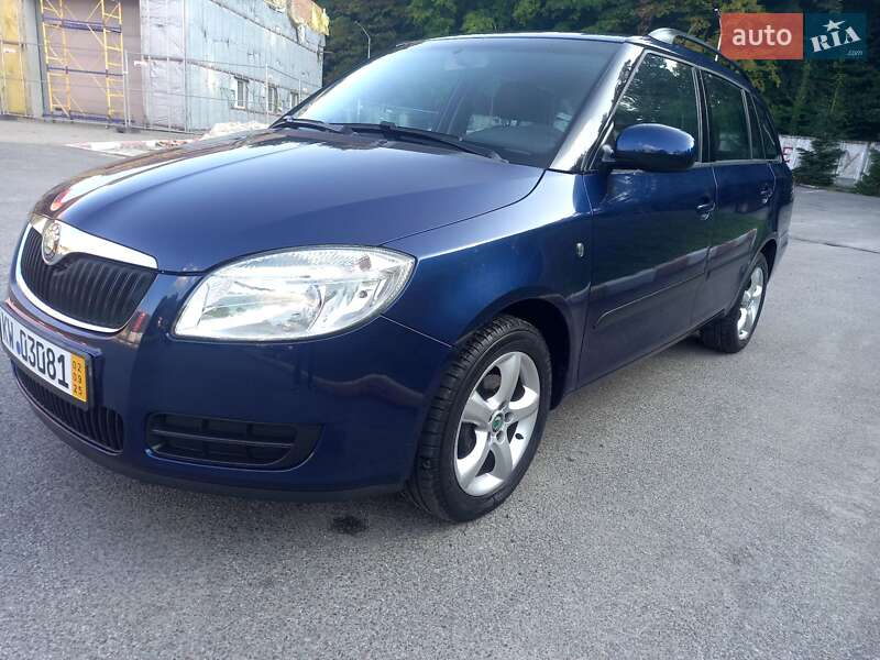 Універсал Skoda Fabia 2009 в Львові