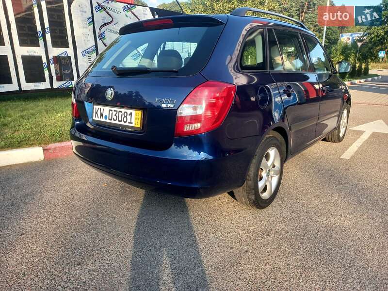 Універсал Skoda Fabia 2009 в Львові