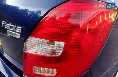 Универсал Skoda Fabia 2009 в 