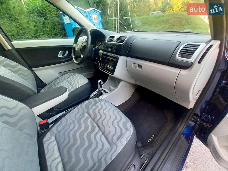 Універсал Skoda Fabia 2009 в Львові