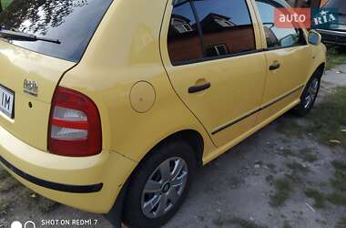 Хетчбек Skoda Fabia 2001 в 