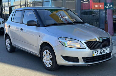Хетчбек Skoda Fabia 2010 в Києві