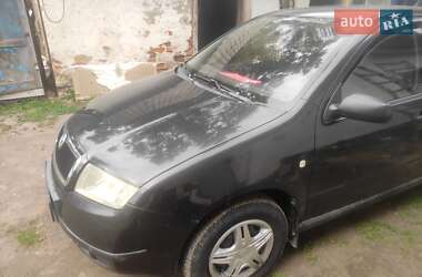Хэтчбек Skoda Fabia 2003 в 