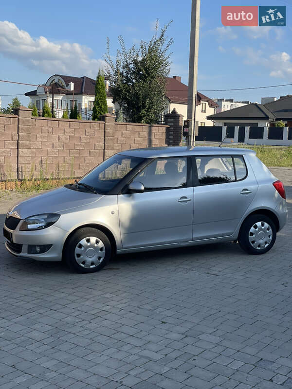 Хетчбек Skoda Fabia 2014 в Рівному
