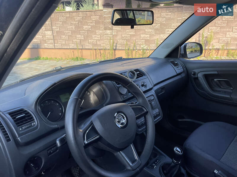 Хетчбек Skoda Fabia 2014 в Рівному