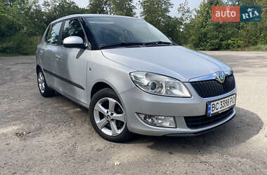Хэтчбек Skoda Fabia 2011 в Львове