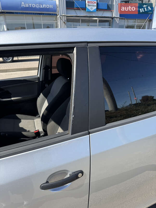 Хэтчбек Skoda Fabia 2011 в Полтаве