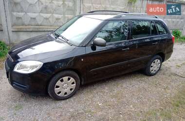Универсал Skoda Fabia 2009 в Луцке