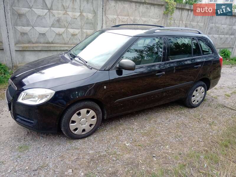 Универсал Skoda Fabia 2009 в Луцке