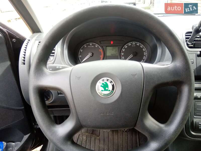 Универсал Skoda Fabia 2009 в Луцке