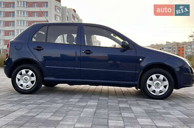 Хэтчбек Skoda Fabia 2006 в 